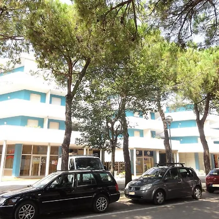 Cozy Flat With Spacious Terrace Apartman Bibione